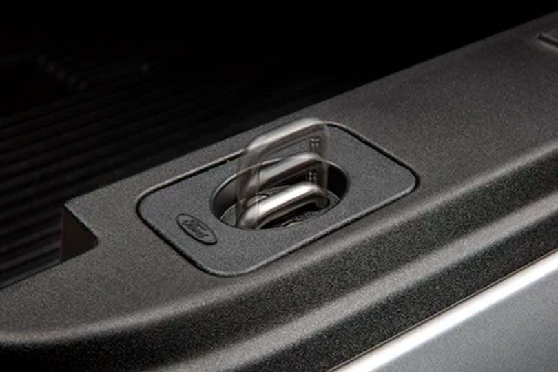 Bed Hooks – Retractable by Bull Accessories, Black